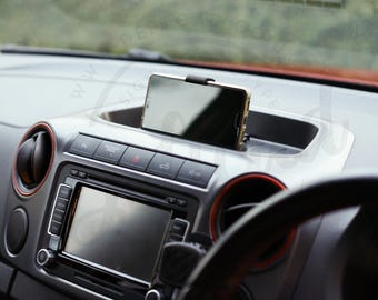 VW Amarok Handyhalter
