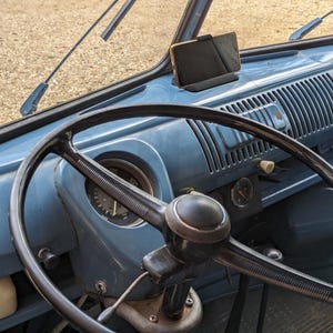 VW Camper T2 Delad skärm Buss Instrumentbräda Telefonhållare