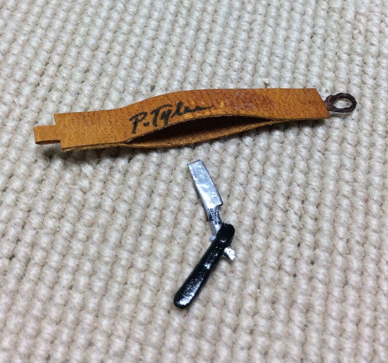 Razor Strap or Strop with Razor by Pat Tyler Leather Etsy