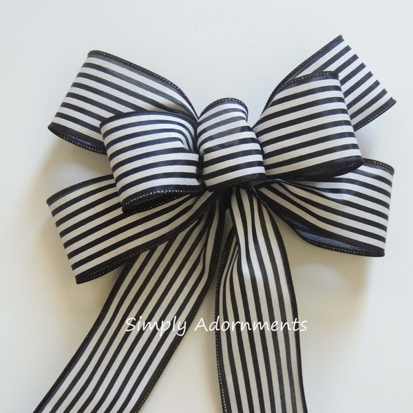 Black White bow, Black white Cabana Stripes Bow, Farmhouse Striped Bow, Black stripes lantern bow, French Country bow Black white Stripe Bow