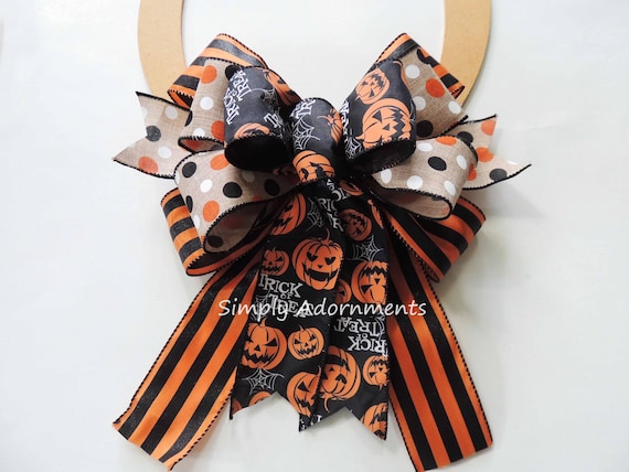 Jack o' Lantern Bow, Farmhouse Halloween Bow, Black orange Trick or treat Bow Halloween Lantern bow, Halloween sign Bow Halloween Wreath Bow