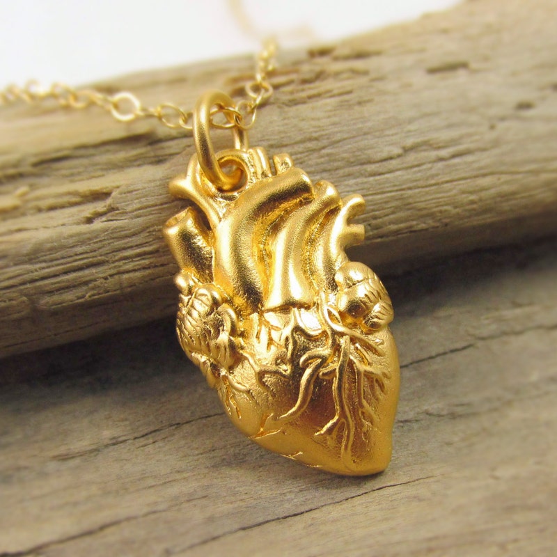 Short Heart Necklace In Gold Plate main image 1