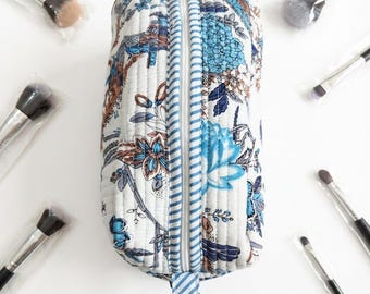 Pochette per il trucco in cotone trapuntato fatta a mano, astuccio per cosmetici, organizer da viaggio per articoli da toilette, trousse per il trucco con motivo floreale, borsa da toilette, regalo per donna