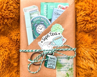 Blind Date Book Box | Preloved Mystery Book, Ethical Treats, Sustainable Gift