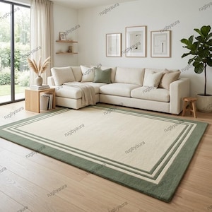 Minimalistisch vloerkleed met rand, modern, handgetuft, rechthoekig, crèmekleurig, saliegroen, pluche pool, verkrijgbaar in de maten 5x7, 6x9, 8x10, 9x12 en op maat gemaakt.