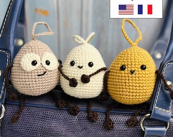 Häkelanleitung für einen Eieranhänger (PDF, Englisch & Französisch) | Niedlicher Amigurumi-Schlüsselanhänger | Häkelanleitung für einen Taschenanhänger | Sofort-Download