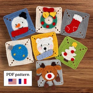 Peut inclure: Sept motifs carrés au crochet avec des motifs de vacances incluant un bonhomme de neige, une couronne avec des cloches, une chaussette rouge, une boule bleue, un ours polaire, un sapin de Noël et un renne. Une étiquette indique PDF pattern.