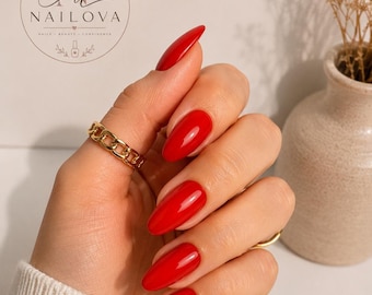 Unghie finte rosse amore