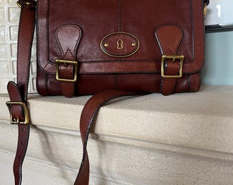 Vintage Fossil Silhouettes Reissue Crossbody Bag - Cognac Brown Leather Messenger Satchel, Y2K Boho Heritage Purse with Oval Keyhole Plaque