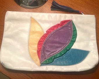 Vintage 1980s Leather Clutch Bag | Pastel Leaf Applique Purse | Retro Memphis Design White Leather Envelope Clutch 80s Wearable Art