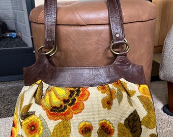 Vintage KM White 1970s Style Floral Tapestry Shoulder Bag with Genuine Brown Leather Trim - Excellent Condition Handmade USA Boho Pu