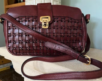 Vintage Etienne Aigner Oxblood Woven Leather Shoulder Bag, 1980s Boho Basketweave Crossbody Purse, Burgundy Leather Bag with Horseshoe Clasp