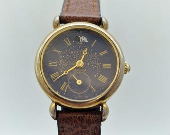 Beautiful enchanting vintage 1980s Sekonda quartz moon phase dial depicted the zodiac