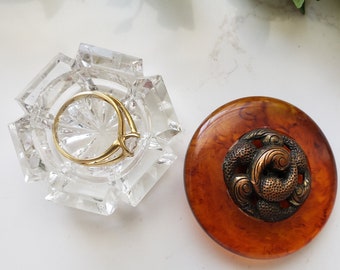 Yin Yang Trinket Box, Ring Box, Fairy Wish Box, Yin Yang Symbol, Vintage Button