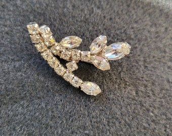 La-Rel Midcentury Rhinestone Pin