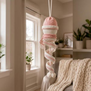 Crochet Spinning Snowman Pattern PDF, Christmas Amigurumi Ornament, Twister Snowman Crochet Tutorial, Hanging Holiday Decor 
Snowman Crochet Pattern PDF, Christmas Amigurumi Ornament, Spiral Hanging Decor Tutorial, Instant Download 
Crochet Spinning Snowman Pattern PDF, Christmas Amigurumi Ornament, Twister Wind Spinner Crochet Tutorial, Hanging Holiday Decor