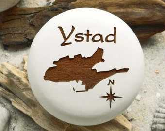 Furniture knob Ystad South Sweden engraving beech wood Sweden Scandinavian wood engraving incl. screw