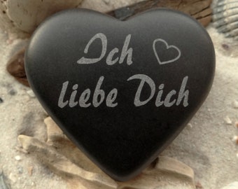 Herz Ich liebe Dich Stein mit Gravur Basalt - mit Wunschgravur auf der Rückseite - tolle Liebeserklärung