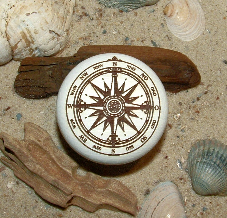 Furniture knob Windrose Compass rose engraving maritim furniture button wood engraving incl screw image 1