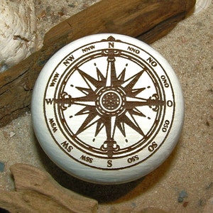 Furniture knob Windrose Compass rose engraving maritim furniture button wood engraving incl screw image 3