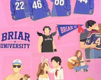Könnte beinhalten: Eine Sammlung von Aufklebern mit Illustrationen von Figuren in blauen Eishockeytrikots mit Namen und Nummern, einem Briar University Wimpel, einer Person mit schwarzen Flügeln, Paaren in verschiedenen Posen und einer Person mit Gitarre.