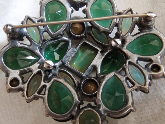 Vintage SCHIAPARELLI Emerald Green Brooch - image 4