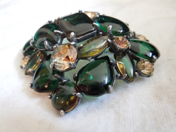 Vintage SCHIAPARELLI Emerald Green Brooch - image 2