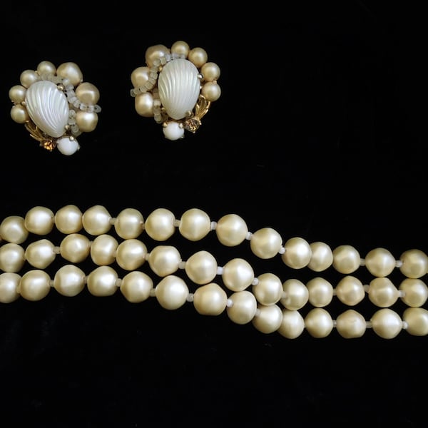 Vintage ELSA SCHIAPARELLI Glass Pearl Bracelet with matching earrings