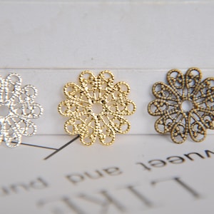 Flat Round Filigree flower jewelry findings - Brass Filigree Connectors  Setting Cab Base For DIY Jewelry Making