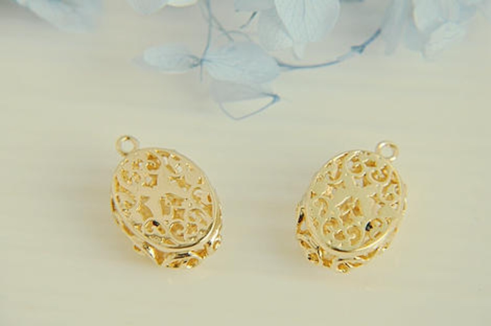 Gold filigree ball cubic filigree ball 4pcs brass plated Etsy