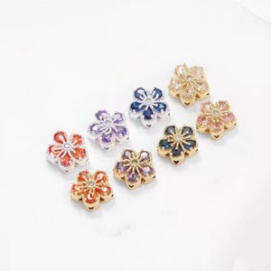 Perline distanziatrici a forma di fiore in smalto colorato - Design a petalo per la creazione di gioielli, 4 pezzi