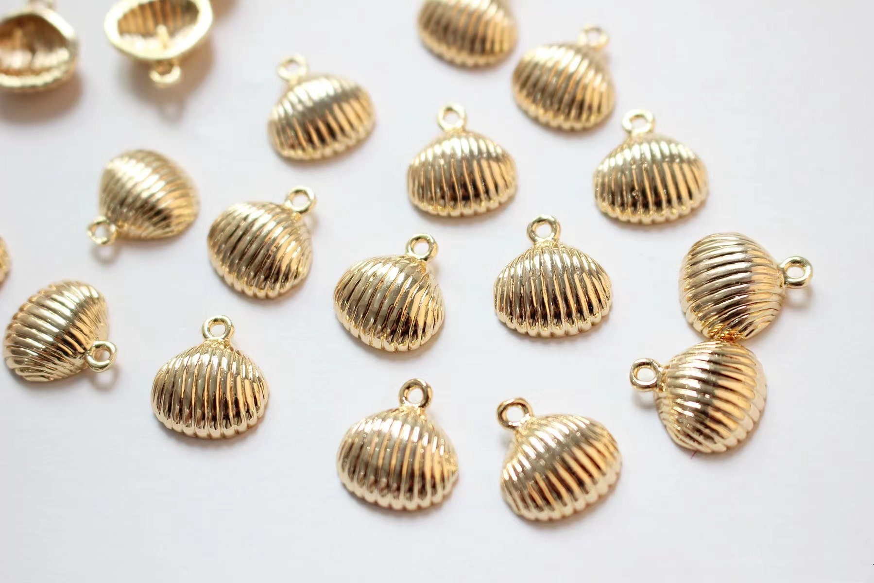 Mini Seashell Charms Set, Tiny Gold Tone Shell and Starfish Pendants ...