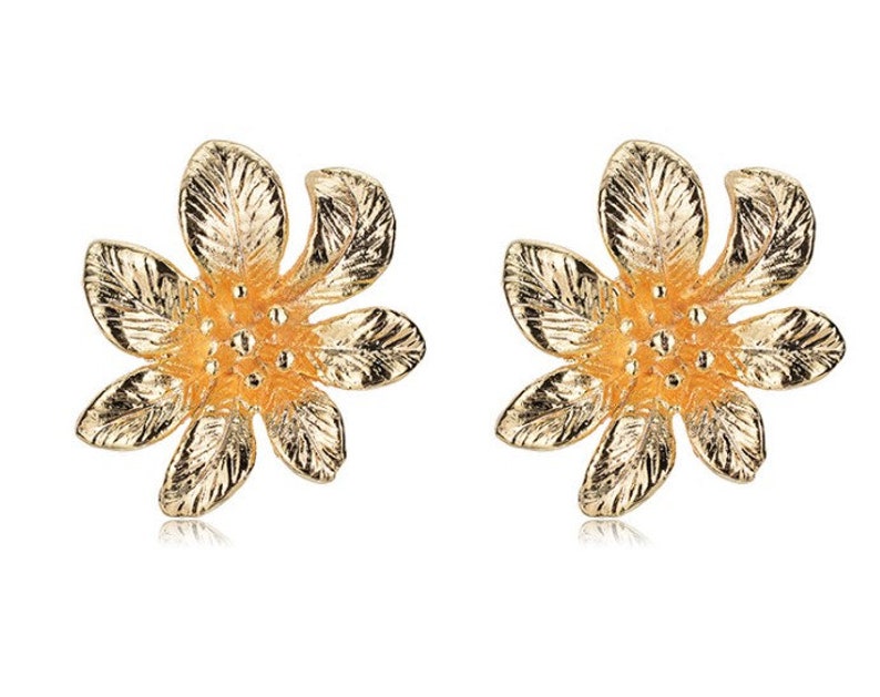 Brass Ear post Gold Ear post 8 pcs stud earring finding flower ear post