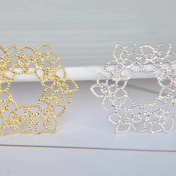 silver or gold jewelry flower charm - Flower Connector - Flower Brass Pendant - 4pcs brass plated lace filigree flower pendant