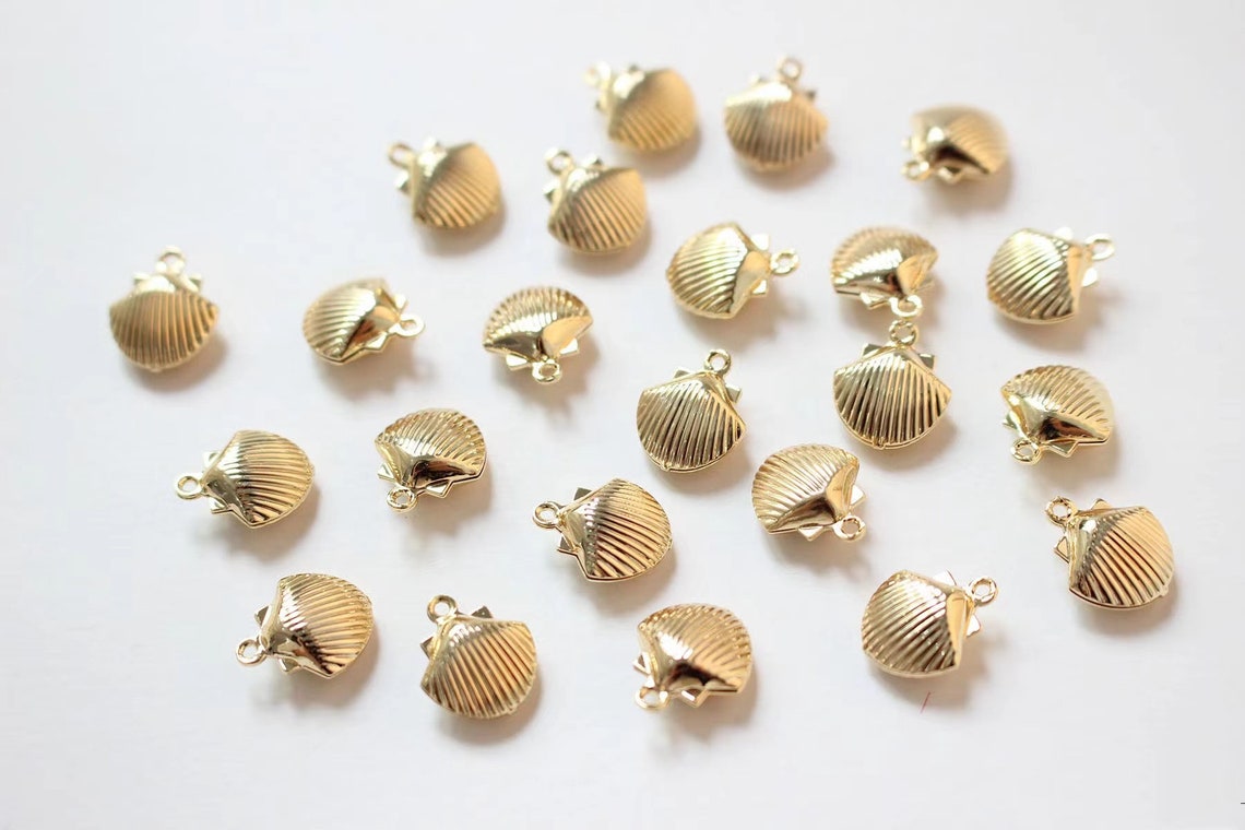 Mini Seashell Charms Set, Tiny Gold Tone Shell and Starfish Pendants ...