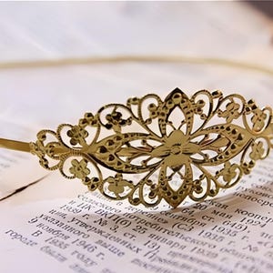 hair head band - 2 pcs raw Brass  plating gold   flower Filigree hairband pendant finding