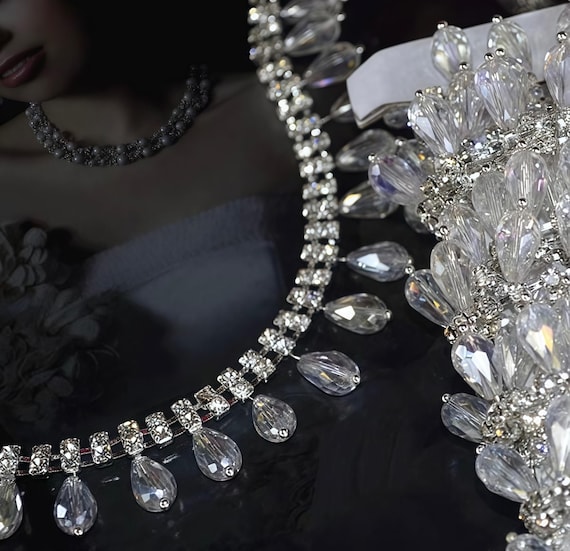 Crystal Rhinestone Chain - Dainty Drop Pendants for Bridal Jewelry Making 20cm