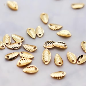 20pcs cobre de acero chapado en oro de la hoja colgante hallazgo