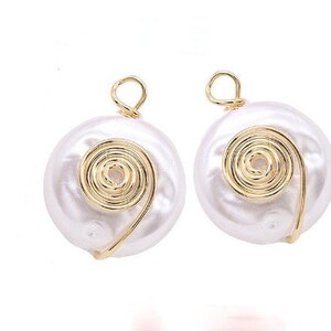 Colgante de perla chapado en oro, colgante de perla irregular, material para la fabricación de joyas modernas (4 unidades) imagen 5