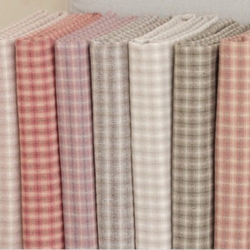 Scrap Bundle Fabric Scraps Cotton Fabric Remnants Flower Etsy