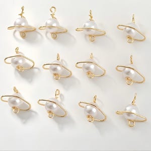 Colgantes de perlas de alambre dorado: Charms de cuentas enmarcadas (6 piezas)