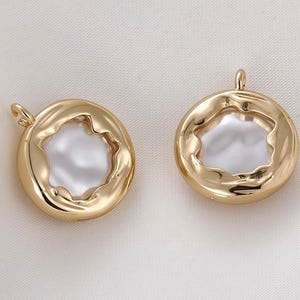 Colgante de perla chapado en oro, colgante de perla irregular, material para la fabricación de joyas modernas (4 unidades) imagen 1