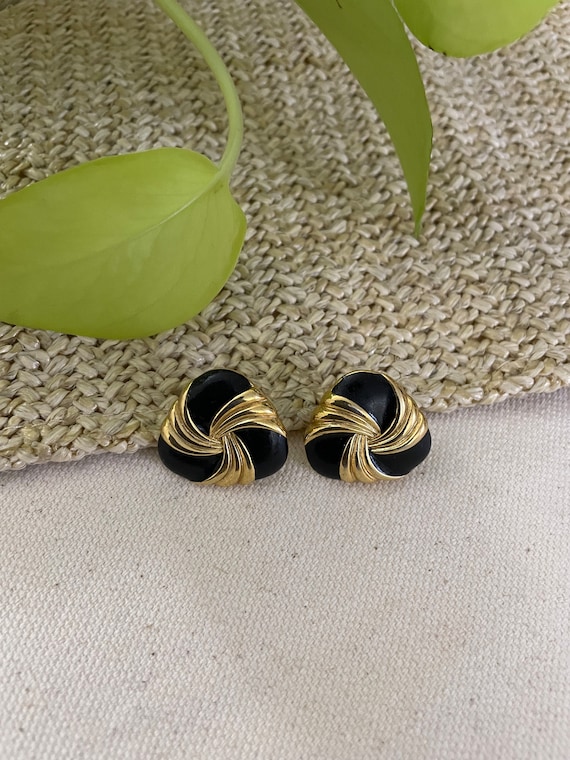 Vintage Enamel Swirl Earrings
