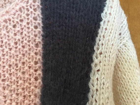 Hand knit sweater - image 8