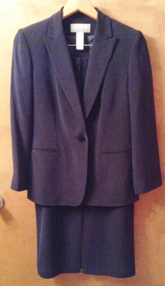 Black silk suit, Liz Claiborne, 2 pc with long ski