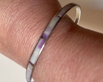 Bracelet with inlaid shell. Purple.