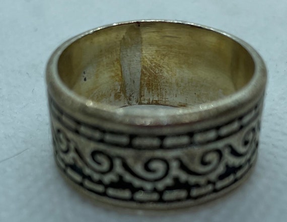 Thick silver ring, wave design. - image 1