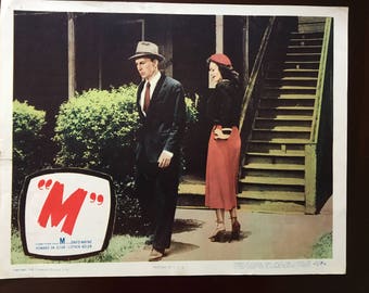 Carte d'exposition en couleur du remake de « M » de 1951 avec David Wayne.