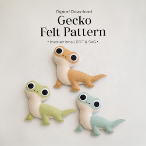 Op de afbeelding: Digitale download van een Gecko viltpatroon met instructies, PDF en SVG. De afbeelding toont drie handgemaakte vilten gekko's in bruin, lichtgroen en lichtblauw, elk met grote zwarte ogen en crèmekleurige buiken met zichtbare stiksels.