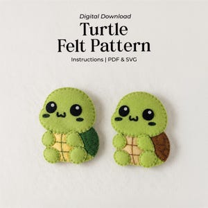 Puede incluir: Descarga digital para un patrón de fieltro de tortuga que incluye instrucciones, archivos PDF y SVG. La imagen muestra dos pequeñas tortugas de fieltro hechas a mano con cabezas de color verde claro, vientres amarillos y caparazones verdes o marrones.